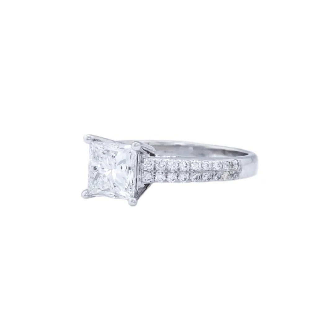 CHAPELS & PRINCES DIAMOND RING