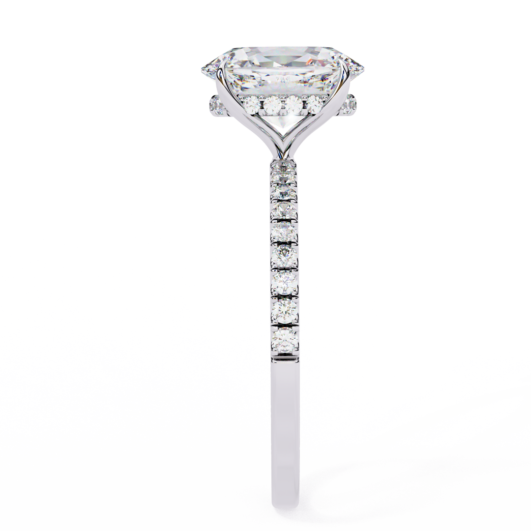 ✨ The Royale Élise — 2.00CT Oval Lab Grown Diamond Ring in 18K Gold