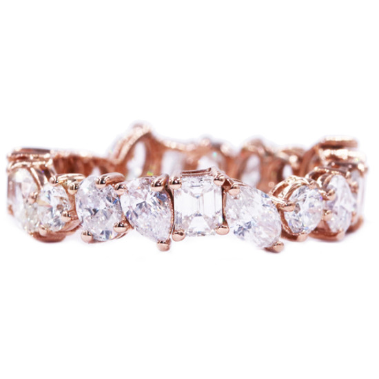 Diverse Diamond Wedding Ring