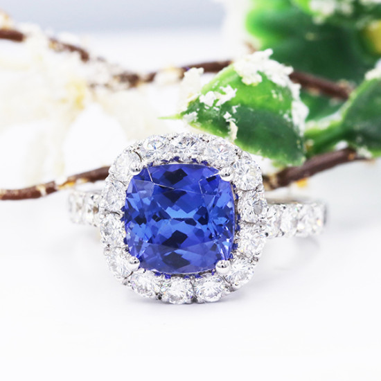 Diamond and Tanzanite Ring