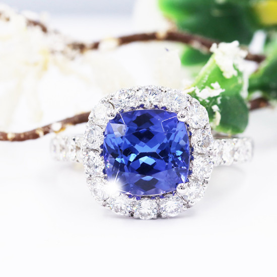 Diamond and Tanzanite Ring