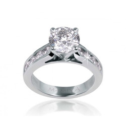 Buy The Dazzling Engagement Rings in Dubai to Make your Wedding Gorgeous Buy The Dazzling Engagement Rings in Dubai to Make your Wedding Gorgeous