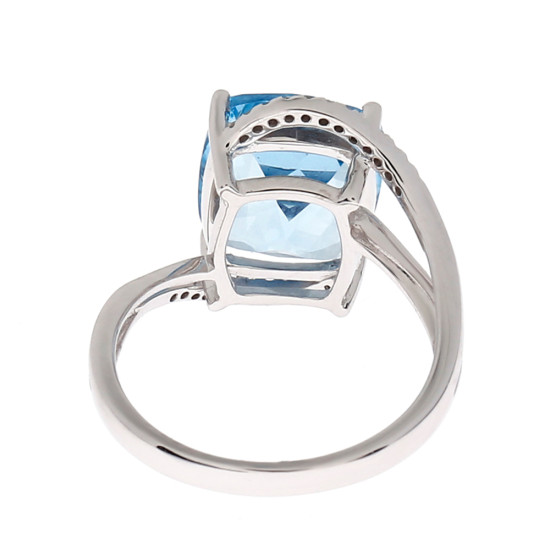 Blue Topaz Ring