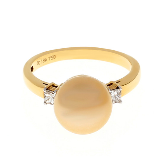 Diamond with Fresh Water Pearl Ring