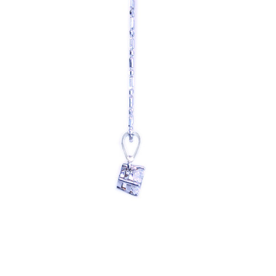 4 Claw Single Diamond Pendant