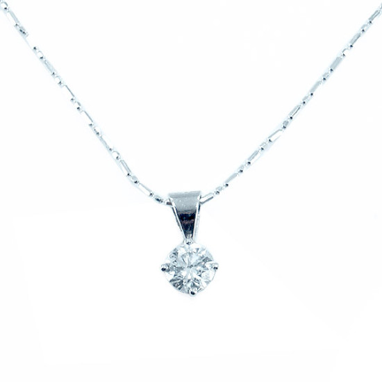 4 Claw Single Diamond Pendant