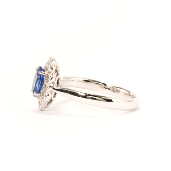 Oval Tanzanite Diamond Ring - B14669