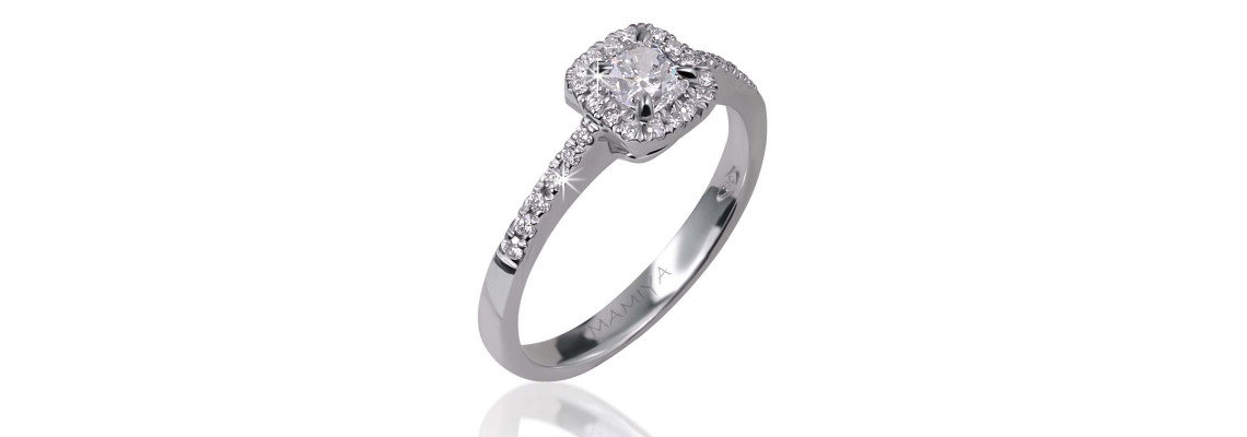 The Lure of the Diamond Engagement Rings amongst Wedding Couple The Lure of the Diamond Engagement Rings amongst Wedding Couple