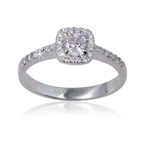 Cushion halo diamond ring