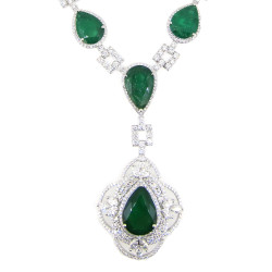 Emerald Luxury Diamond Necklace Emerald Luxury Diamond Necklace