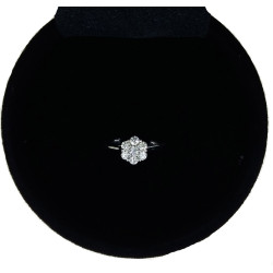 White Sunflower diamond ring White Sunflower diamond ring